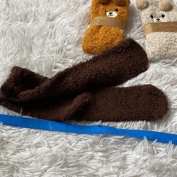 (3) Plush bear fuzzy cozy socks - Picture 3 of 5